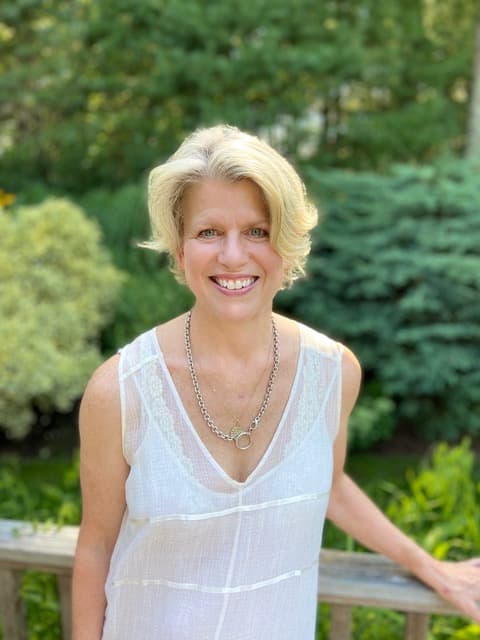 Portrait of Tracy Thorne